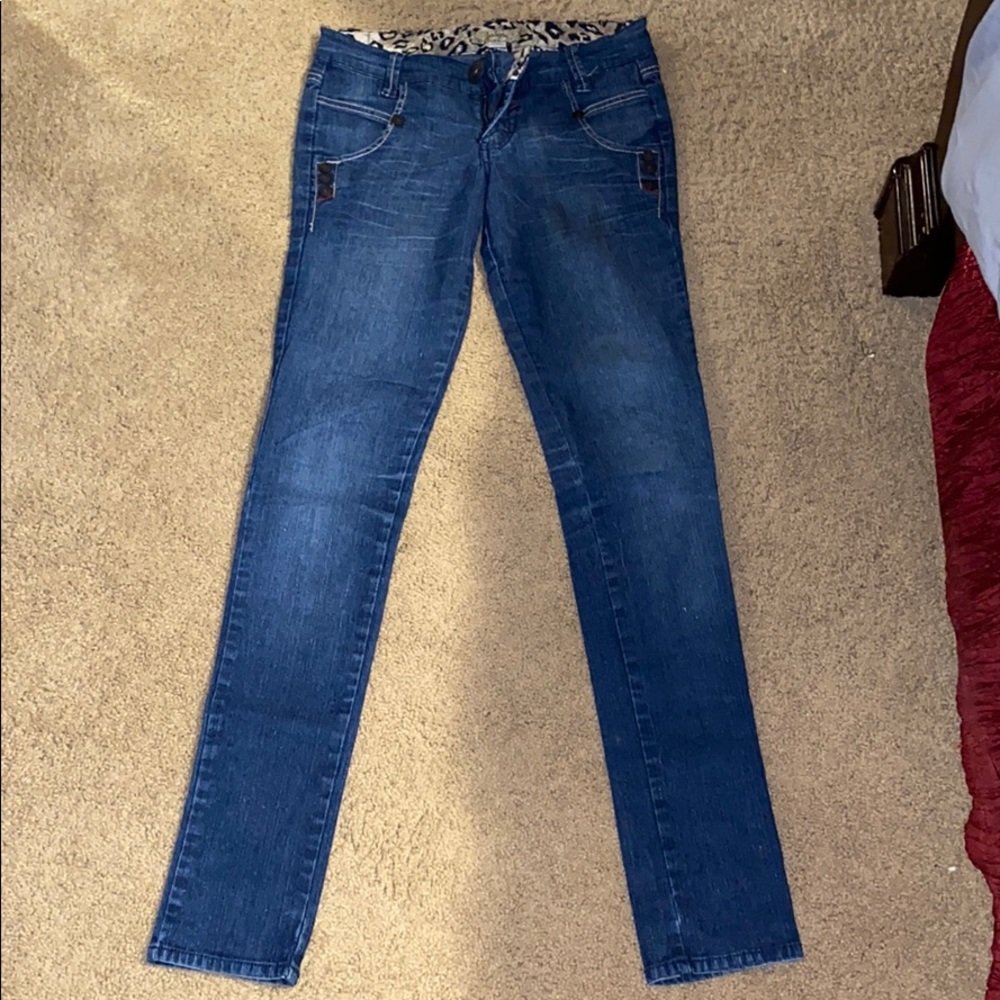 Skinny jeans
